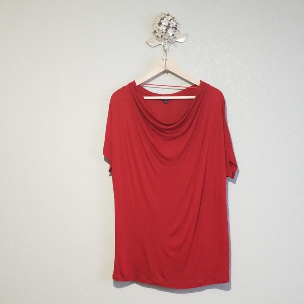 Chaus sport pxl  Drape neck red top